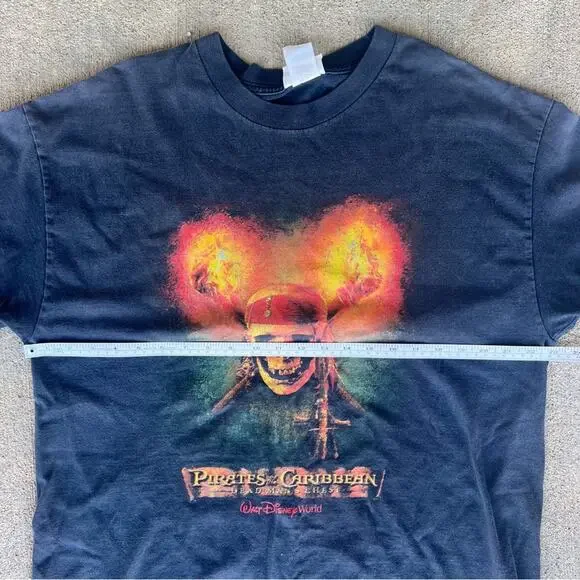 Walt Disney World Pirates of the Caribbean Dead Man’s Chest T-Shirt Black - Picture 6 of 9